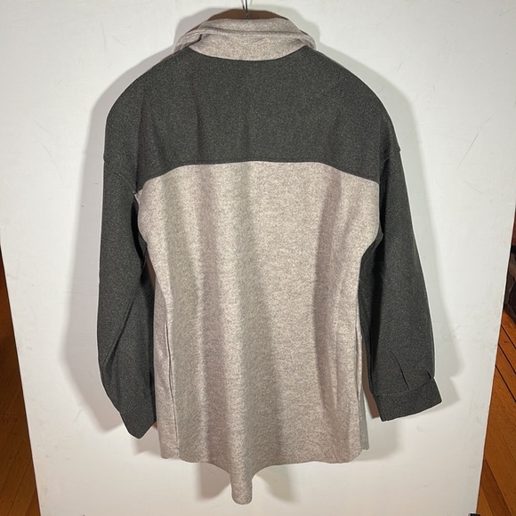 Two toned shacket - Picture 2 of 3